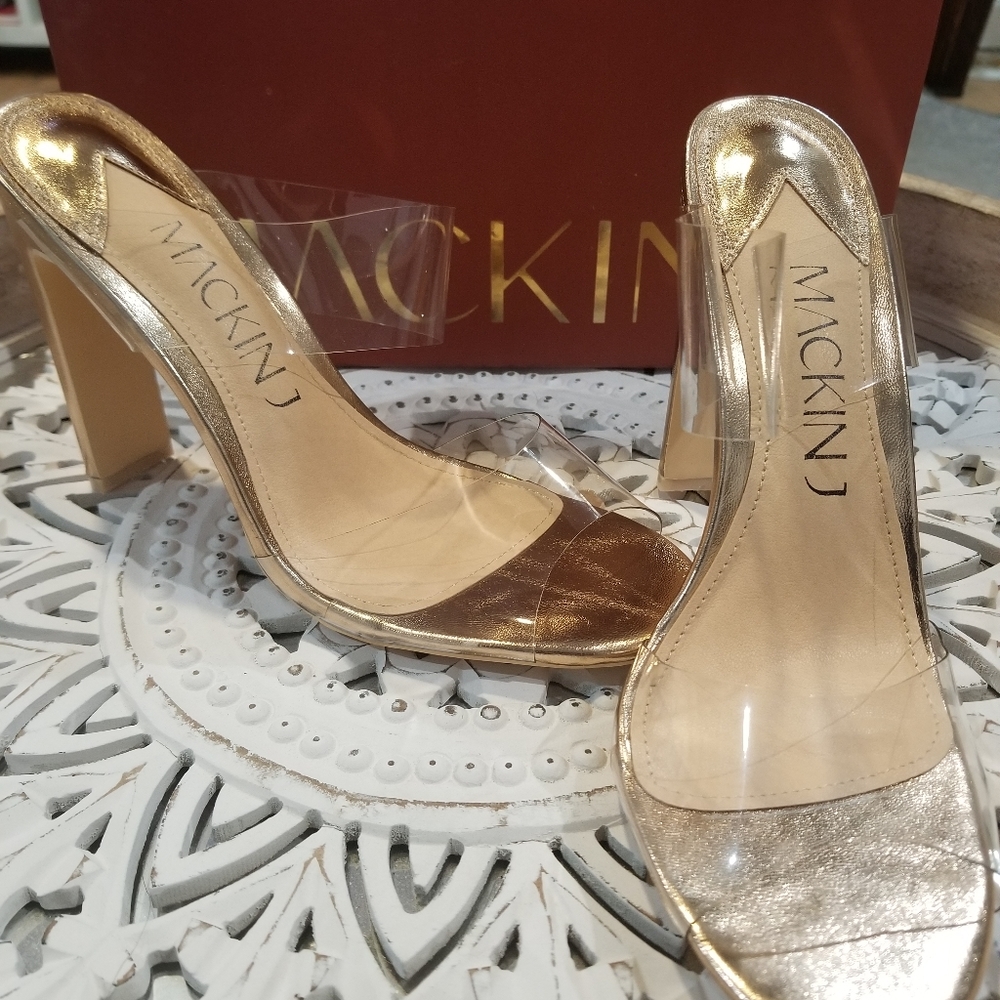 Mackin J, clear heel, Size 9 goldish w/clear straps